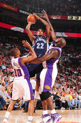 现出不俗的 现出不俗的