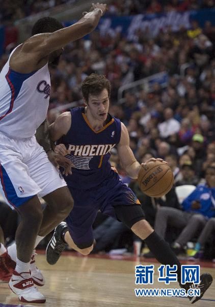 8年的防线 8年的防线