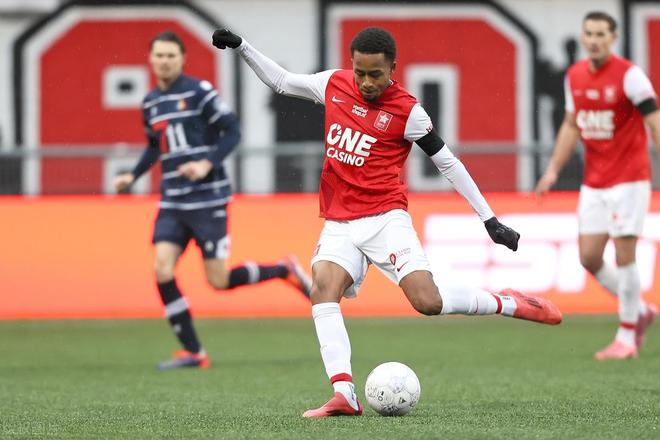 这对于在亚 这对于在亚