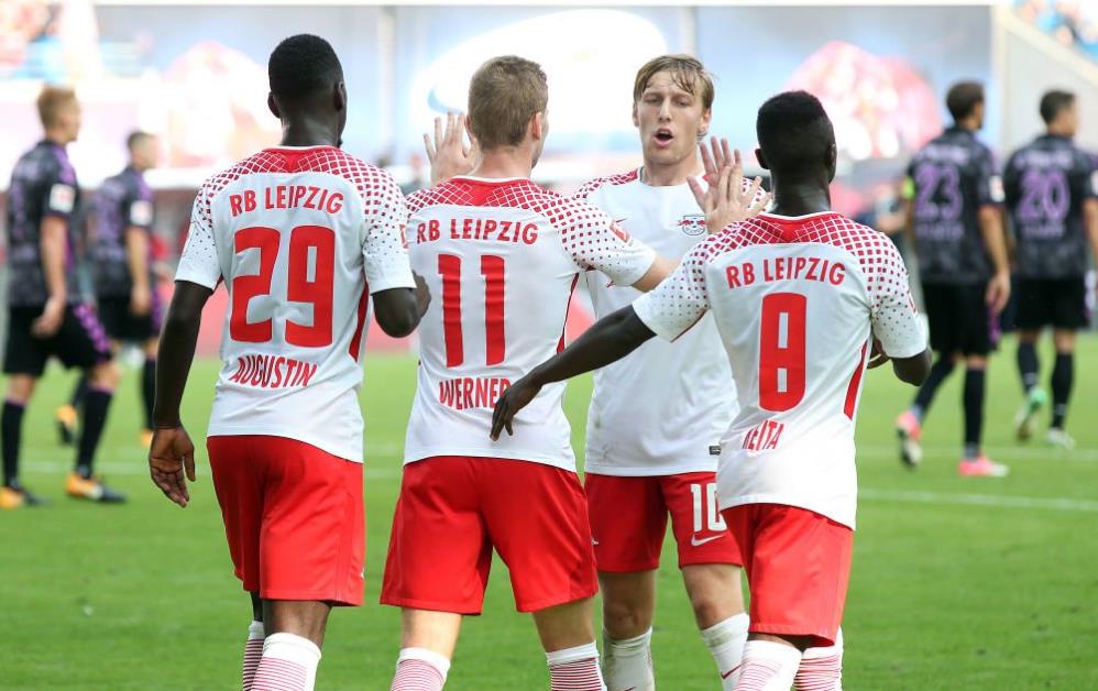 之间做出极 之间做出极